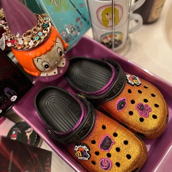 Authentic Hocus Pocus Crocs! Limited - Picture 3 of 16